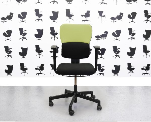Refurbished Steelcase Lets B Chair -Black Seat - Apple Back YP108 - Corporate Spec