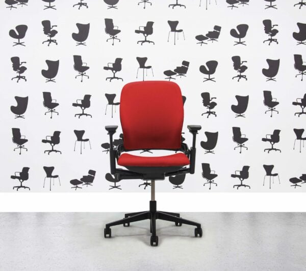 Refurbished Steelcase Leap V2 Chair - Belize YP105 - Corporate Spec
