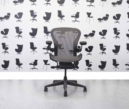 Refurbished Herman Miller Aeron Remastered - Size B - Black - No Lumbar - Corporate Spec