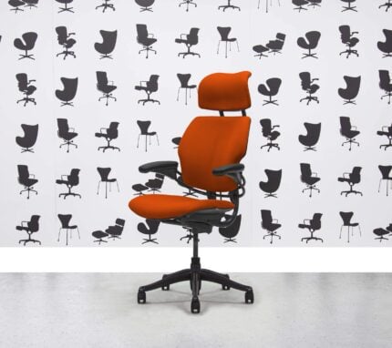 Refurbished Humanscale Freedom High Back with Headrest - Graphite Frame - Lobster Fabric - Corporate Spec 1