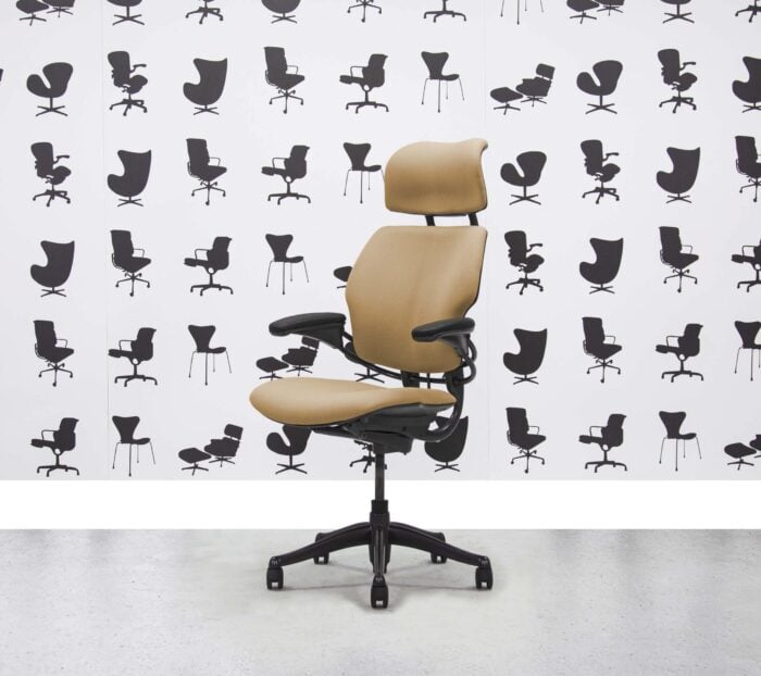 Refurbished Humanscale Freedom High Back with Headrest - Graphite Frame - Sandstorm Fabric - Corporate Spec 1
