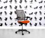 Gereviseerde Humanscale Liberty Task Chair - Chrome Grey Mesh - Lobster Red Seat - Corporate Spec 1