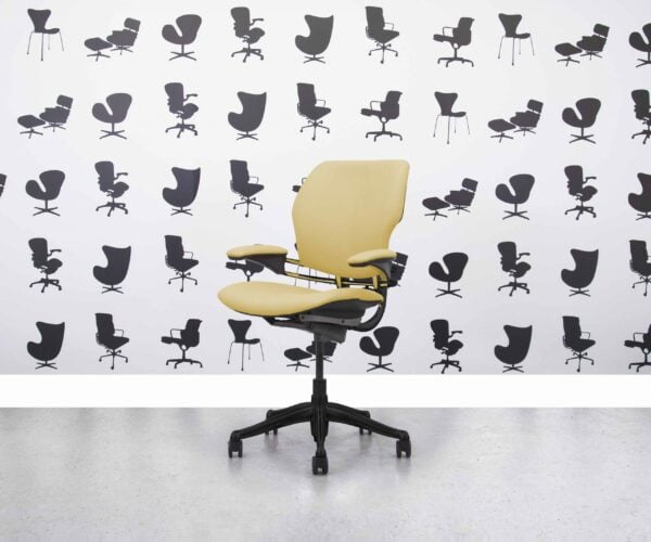 Refurbished Humanscale Freedom Low Back - Black Frame - Giallio Cream Leather - Corporate Spec 1