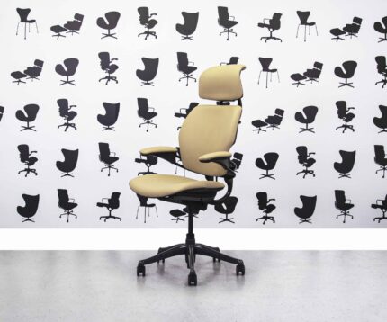 Refurbished Humanscale Freedom High Back with Headrest - Giallio Cream Leather - Corporate Spec 1