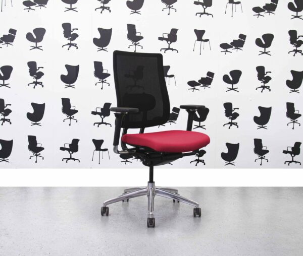 Refurbished Boss Design Moneypenny 4D - Black Mesh - Belize Seat - Corporate Spec 1