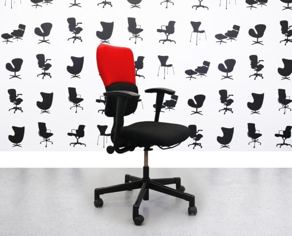 Refurbished Steelcase Lets B Chair -Black Seat with Black and Belize Back - YP105 - Corporate Spec 1