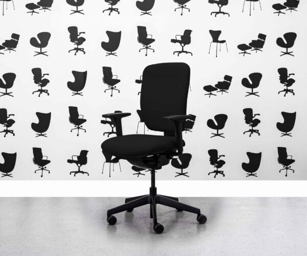 office chair,refurbished,Senator Dash Task Chair,3D arms,customizable,reliable,comfort,Black Seat