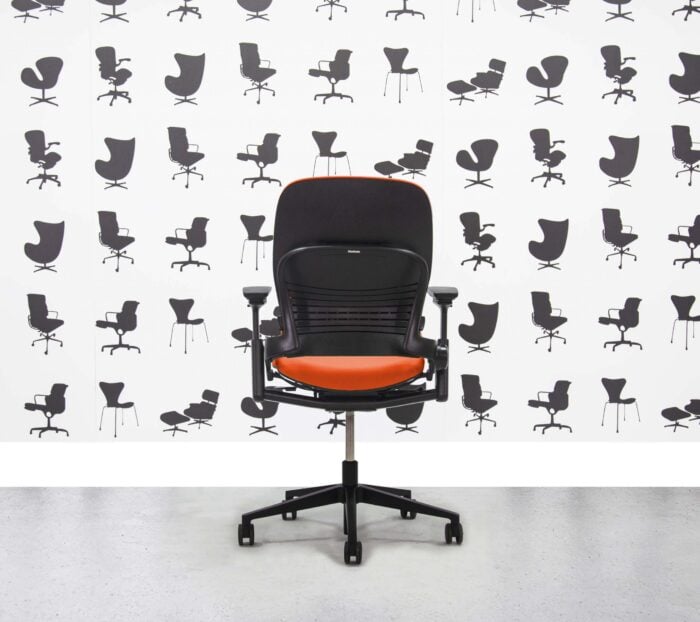 Refurbished Steelcase Leap V2 Chair - Olympic YP113 - Corporate Spec 2