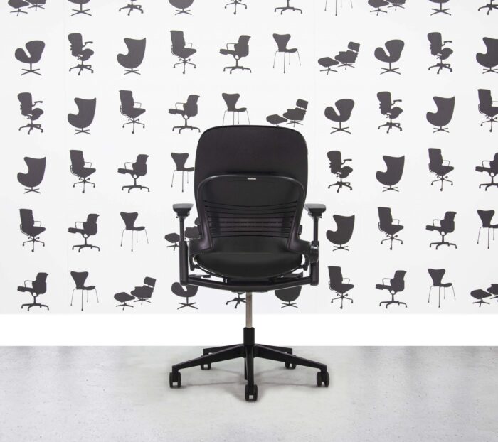 Refurbished Steelcase Leap V2 Chair - Blizzard YP081 - Corporate Spec 2