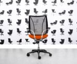 Gereviseerde Humanscale Liberty Task Chair - Chrome Grey Mesh - Lobster Red Seat - Corporate Spec 2