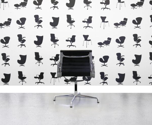 Gereviseerde ICF Charles Eames - zwart leer - Corporate Spec 2