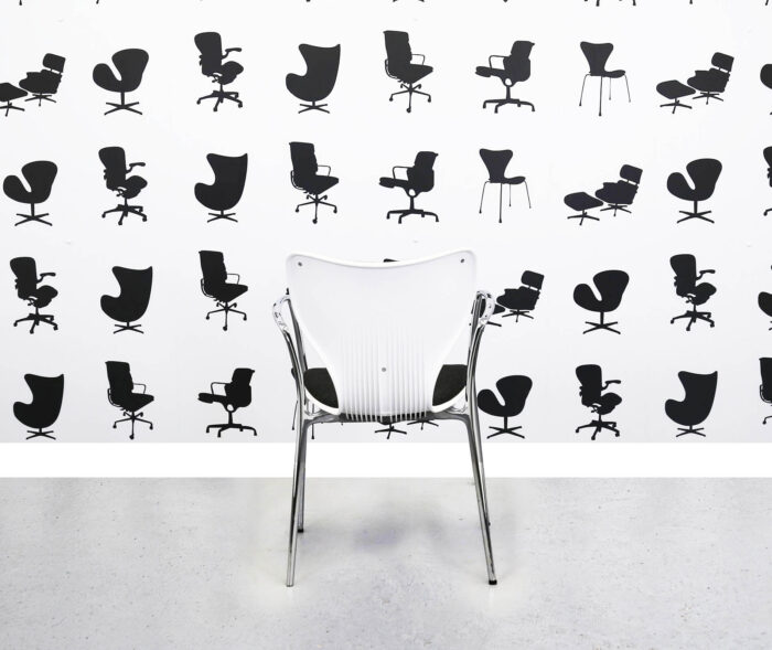 Refurbished Alaba - Corka by Jorge Pensi - Meeting Chair - White Plastic Back - Grey Seat - Corporate Spec 2