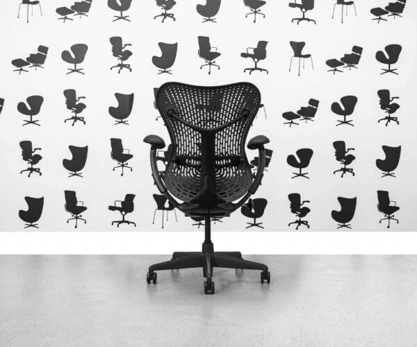 Gerenoveerde Herman Miller Mirra-stoel - Zwarte Mesh-zitting - Zwarte rug - Corporate Spec 2