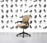 Refurbished Humanscale Freedom Low Back Task Chair - Sandstorm - Black Frame - Corporate Spec 2