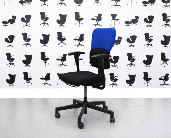 Refurbished Steelcase Lets B Chair - Black Seat with Black & Scuba Back YP082 - Corporate Spec 3
