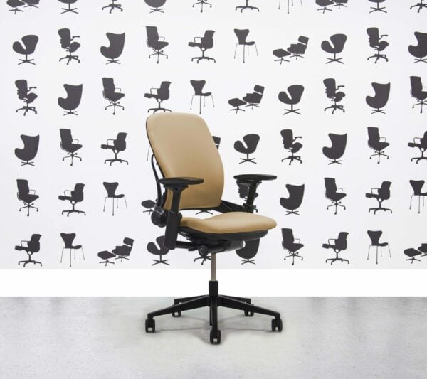 Refurbished Steelcase Leap V2 Chair - Sandstorm YP107 - Corporate Spec 3