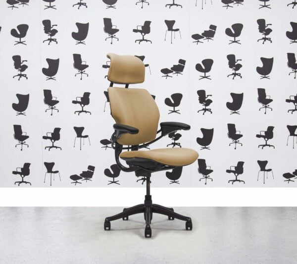 Refurbished Humanscale Freedom High Back with Headrest - Graphite Frame - Sandstorm Fabric - Corporate Spec 3