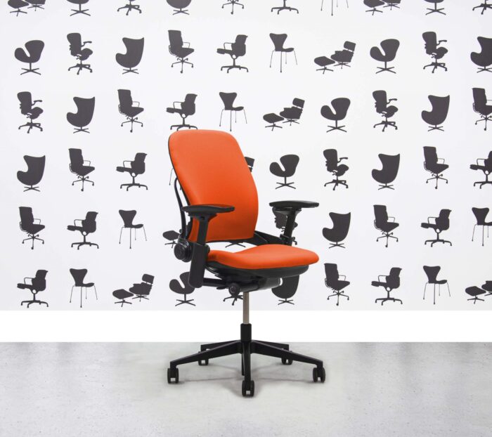 Refurbished Steelcase Leap V2 Chair - Olympic YP113 - Corporate Spec 3