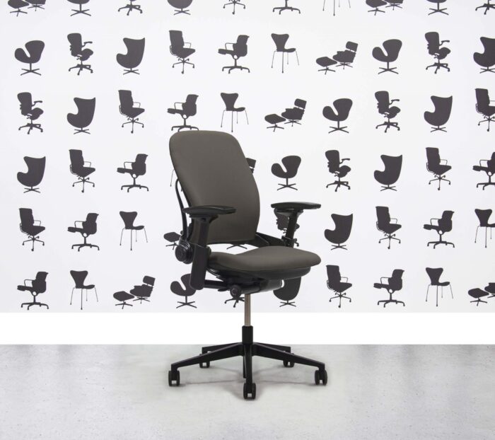 Refurbished Steelcase Leap V2 Chair - Sombrero - YP046 - Corporate Spec 3