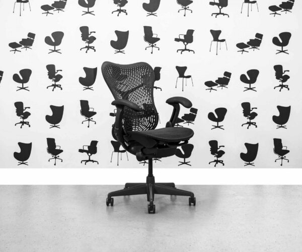 Gerenoveerde Herman Miller Mirra-stoel - Zwarte Mesh-zitting - Zwarte rug - Corporate Spec 3