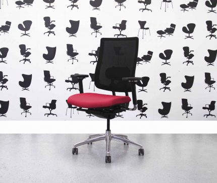 Refurbished Boss Design Moneypenny 4D - Black Mesh - Belize Seat - Corporate Spec 3