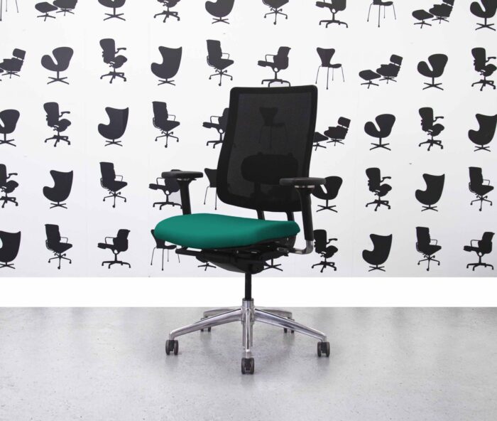 Refurbished Boss Design Moneypenny 4D - Black Mesh - Montserrat Seat - Corporate Spec 3