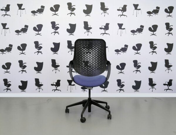 Refurbished Boss Design COZA- Blue fabric seat - Black Plastic Back