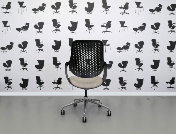 Refurbished Boss Design COZA- Grey fabric seat - Black Plastic Back