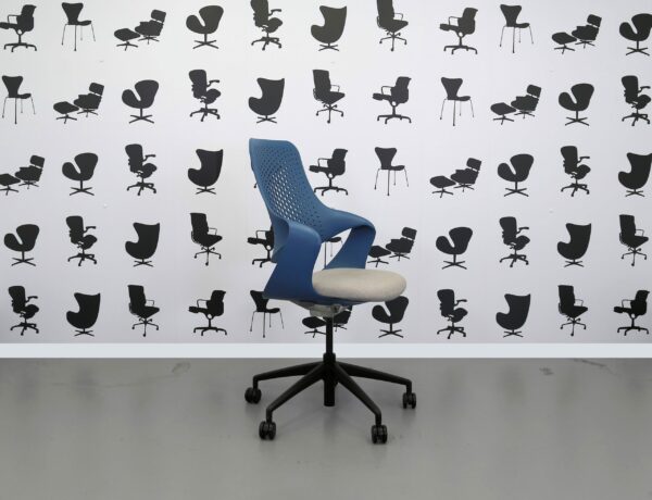 Refurbished Boss Design COZA- Grey fabric seat - Blue Plastic Back
