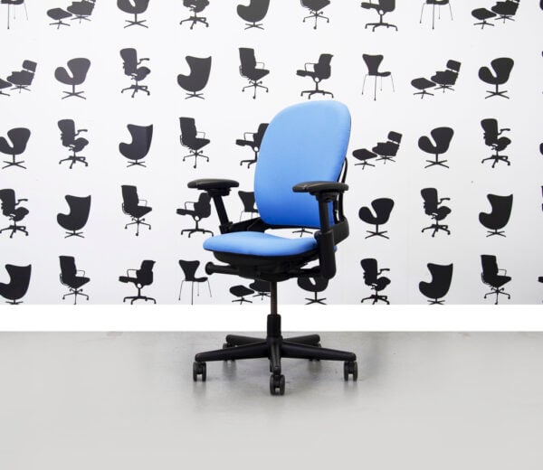 Refurbished Steelcase Leap V1 in Bluebell
