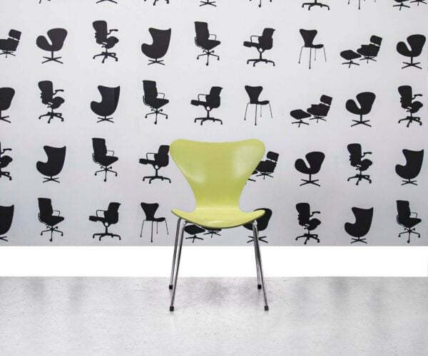 Refurbished Fritz Hansen Series 7™ Chair - Yellow - Corporate Spec