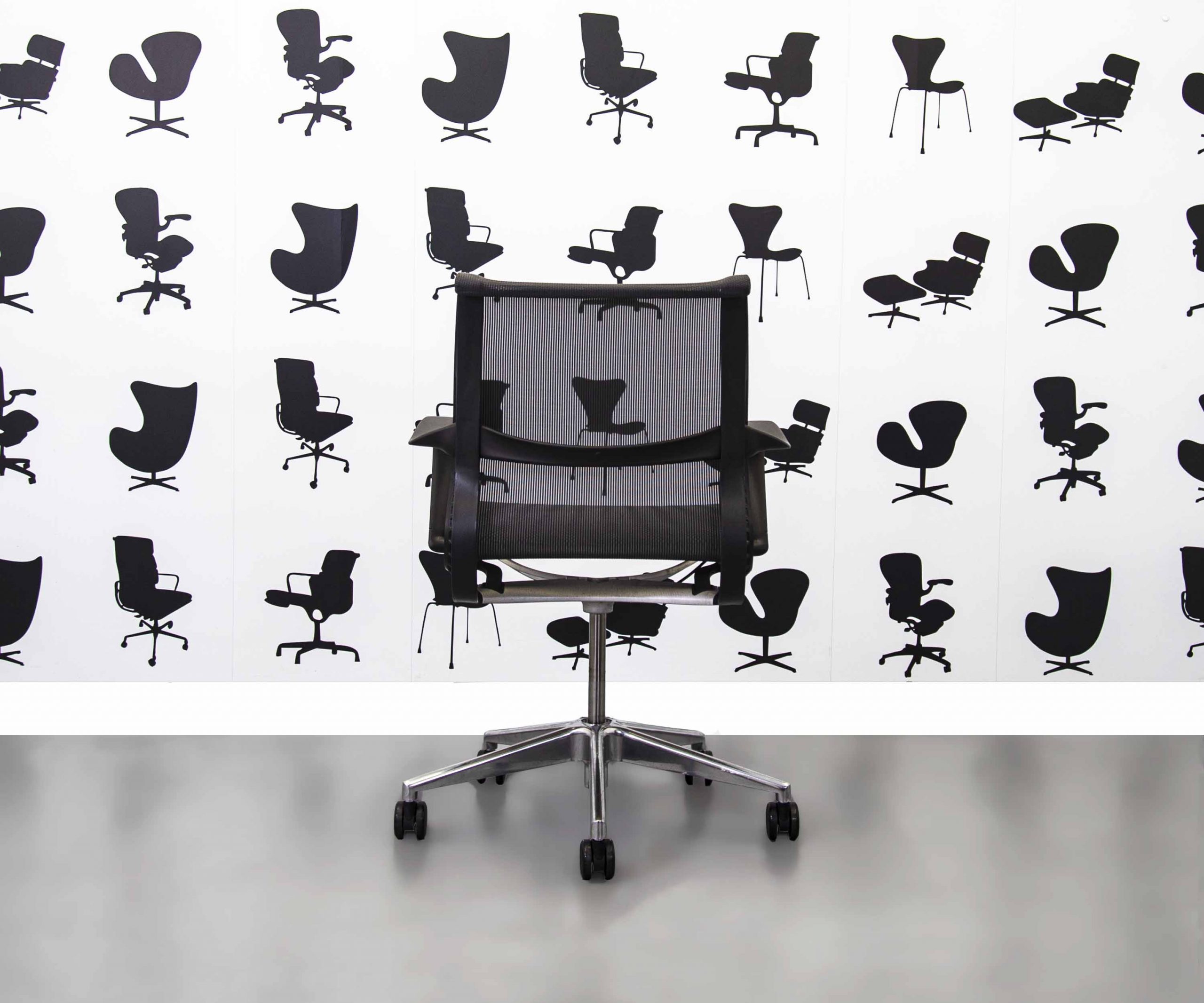 Herman Miller - Setu (4) Refurbished Herman Miller Setu ChairĀ - Graphite - Image 3