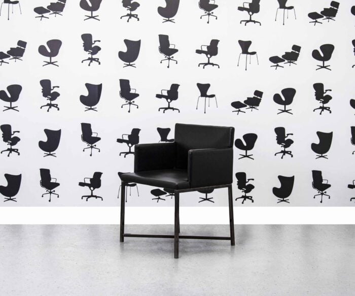 Refurbished Minotti Flynt Armchair by Rodolfo Dordoni - Black Leather - Corporate Spec 1