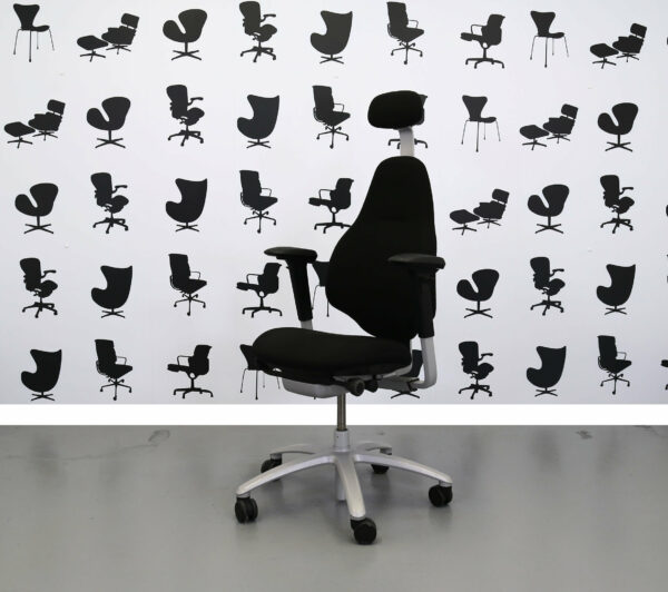 Refurbished RH Logic Mereo 220 Black Chair with Headrest