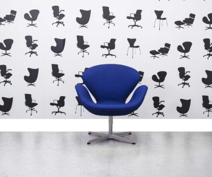 Refurbished Fritz Hansen ARNE JACOBSEN SWAN chair - Blue Fabric - Corporate Spec