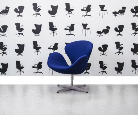 Refurbished Fritz Hansen ARNE JACOBSEN SWAN chair - Blue Fabric - Corporate Spec 3