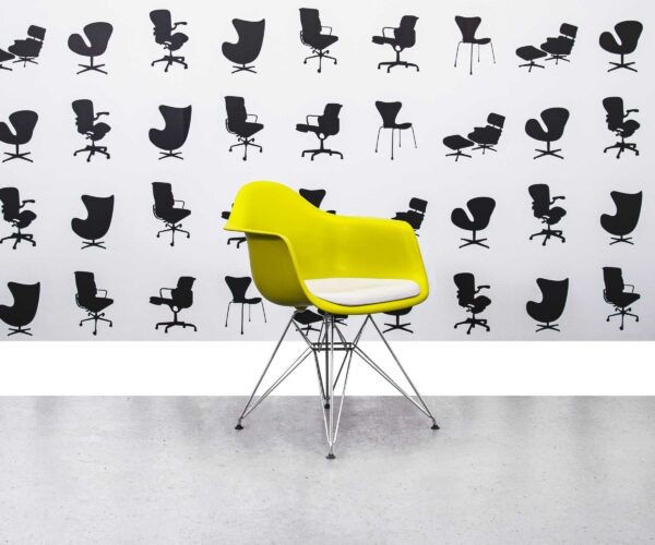 Gereviseerde Vitra Charles Eames DAR stoel - Sunlight frame met wit lederen zitting - Corporate Spec 2
