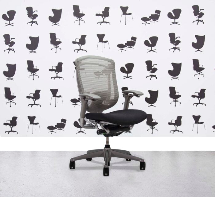 Refurbished Teknion Nuova Contessa 4D - Mesh Back - Black Fabric Seat - Corporate Spec 1