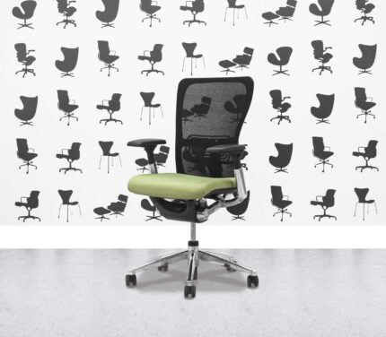 Refurbished Haworth Zody Desk Chair FULL SPEC - Black Mesh and Apple Seat - Polished Aluminium Frame - Corporate Spec 2