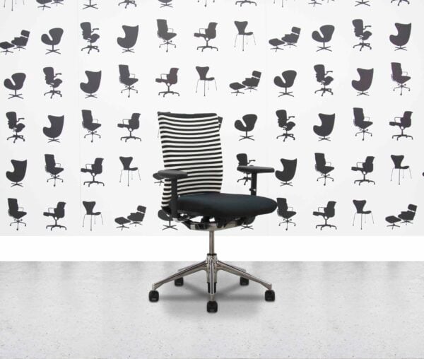 Gereviseerde Vitra T-Chair - gepolijst aluminium onderstel - zwart-witte strepen - Corporate Spec 3