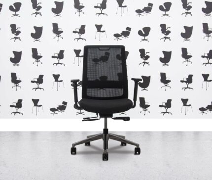 Refurbished Triumph Vitesse Air Chair - Black - Corporate Spec