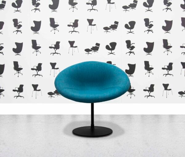 Refurbished Artifort - Globe Lounge Chair - Blue Fabric - Corporate Spec