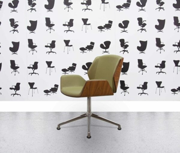 Refurbished Boss Design - Kruze Swivel Chair - Hazelnut Leather - Walnut Frame - Corporate SPec 1