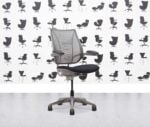 Gereviseerde Humanscale Liberty Task Chair - Grijs Mesh - Zwarte Zitting - Corporate Spec 3