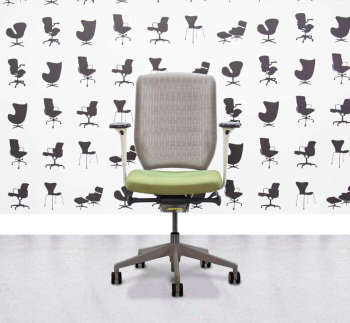 Refurbished Senator Evolve Office Chair - Full Spec - White Frame - Grey Mesh - Apple - Corporate Spec