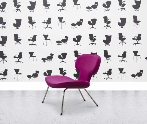 Refurbished Artifort - Libel Lounge Chair by Rene Holten - Magenta