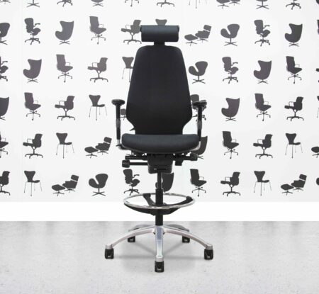 Refurbished RH Logic 400 Chair with Headrest - Stool - Corporate Spec
