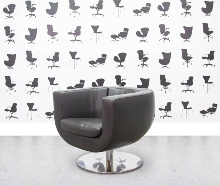 Refurbished B&B Italia Tulip Armchair - Black Leather - Corporate Spec 1