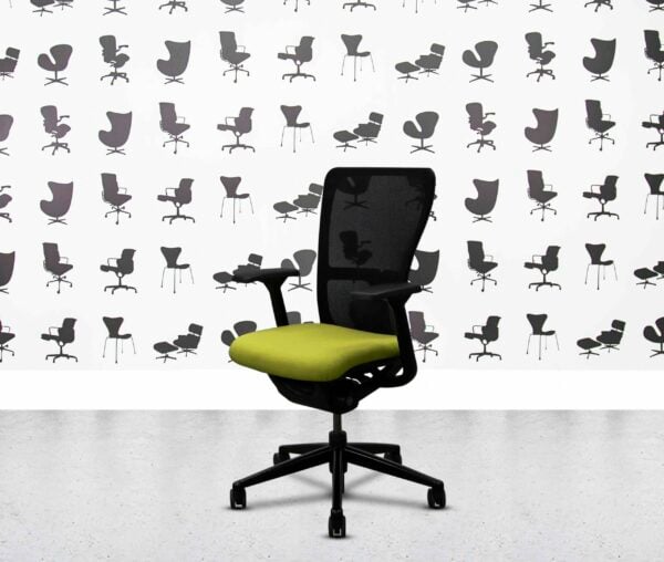 refurbished haworth zody desk chair black frame fixed arms apple
