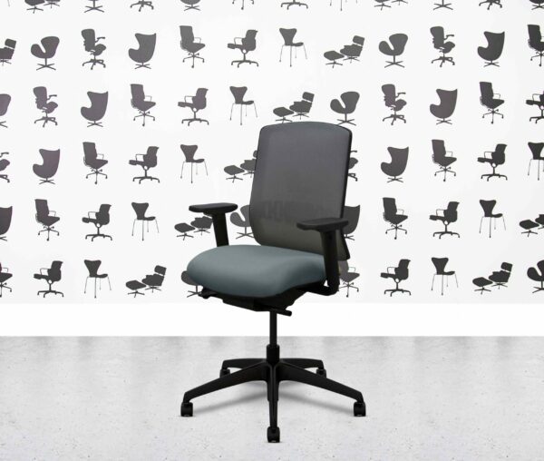 refurbished boss vite mesh back black frame 3d arms olympic